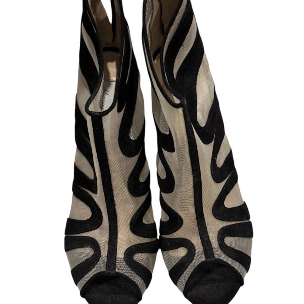 Monique Lhuillier Black and Cream Mesh Heels